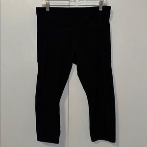Avia Black Cropped Leggings w Dual Side Pockets Women’s XL 16-18
